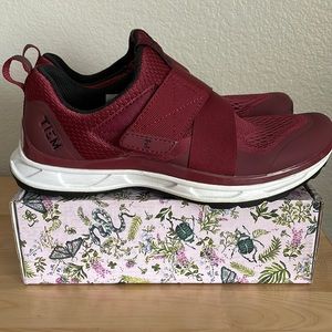 TIEM Slipstream Women’s size 8 cycling shoes. New condition.